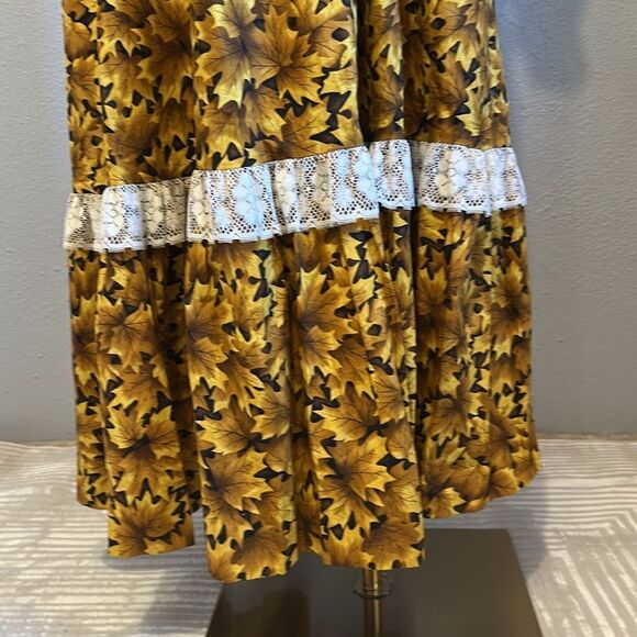 Vintage T&L muumuu Factory Hawaiian Floral Yellow Dress with Lace Trim size XL - Picture 3 of 12